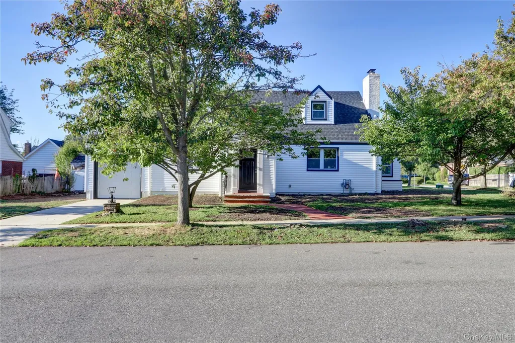 70 Morris Avenue Malverne NY 11565