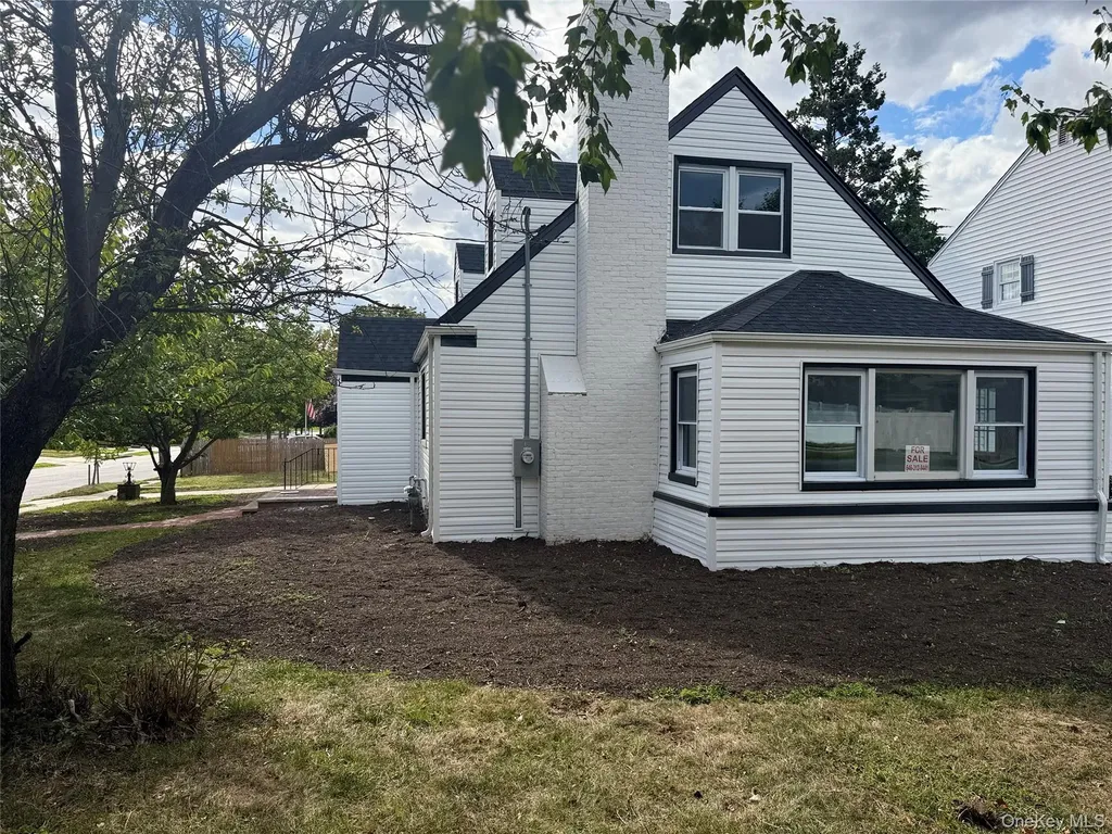 70 Morris Avenue Malverne NY 11565