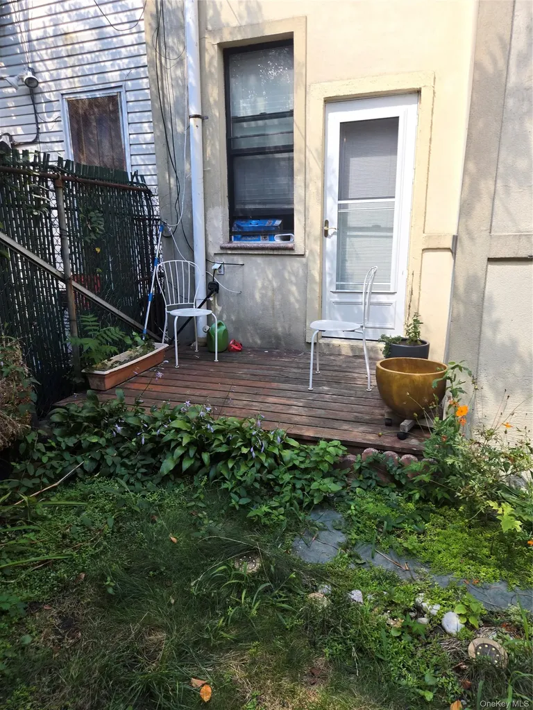 1530 Gates Avenue Brooklyn NY 11237
