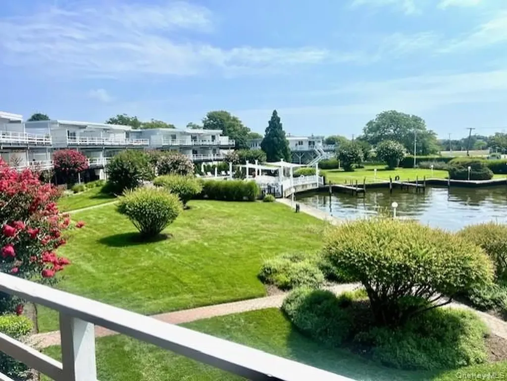 35 Library Avenue Westhampton Beach NY 11978