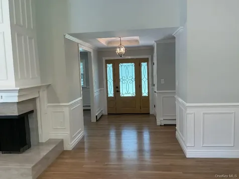 19 Michaels Lane Old Brookville NY 11545