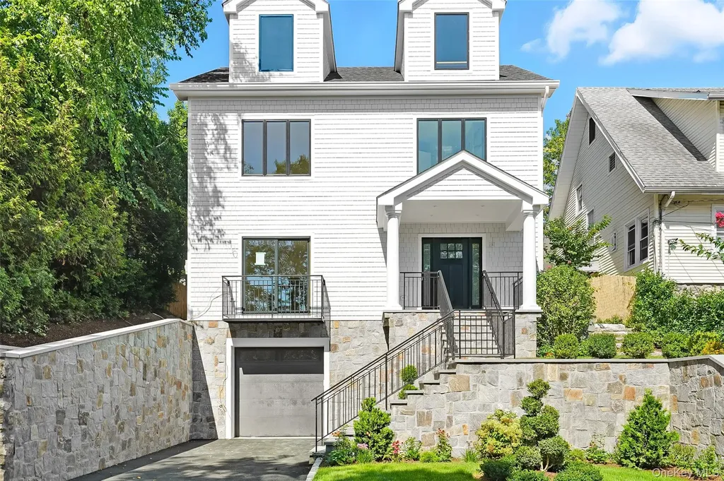 64 1/2 Exchange Place Port Chester NY 10573