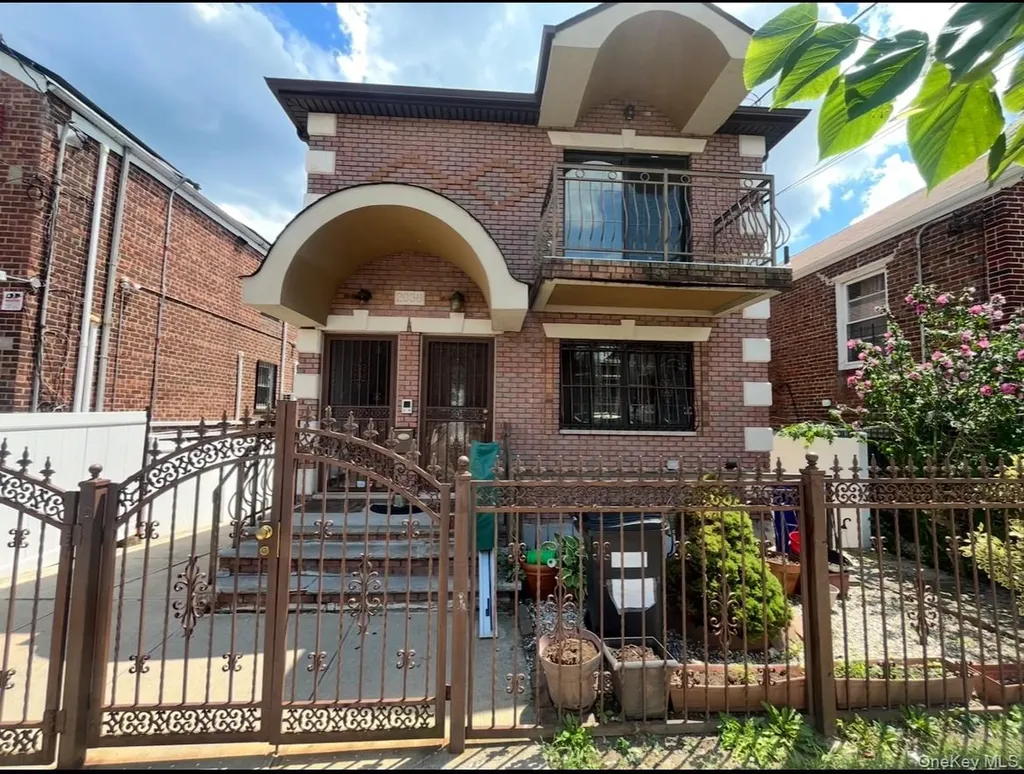 2036 Pitman Avenue Bronx NY 10466