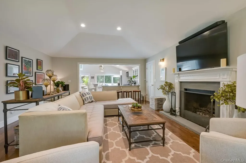 24 Shadyrest Drive Sag Harbor NY 11963