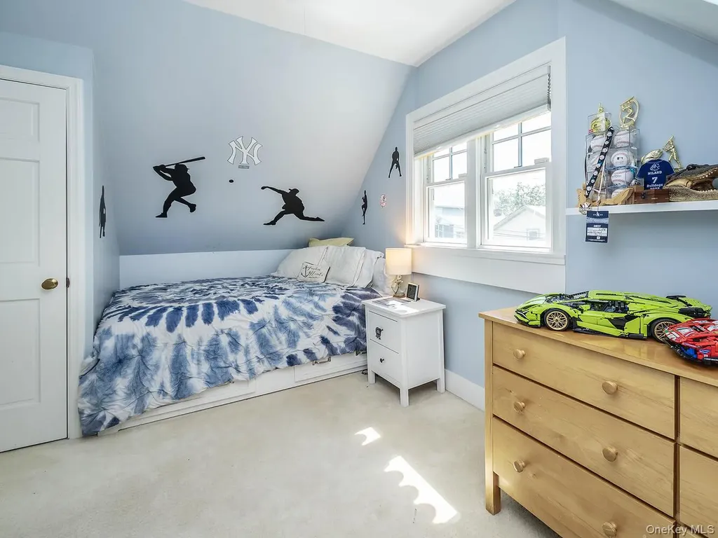 182 14th Avenue Sea Cliff NY 11579