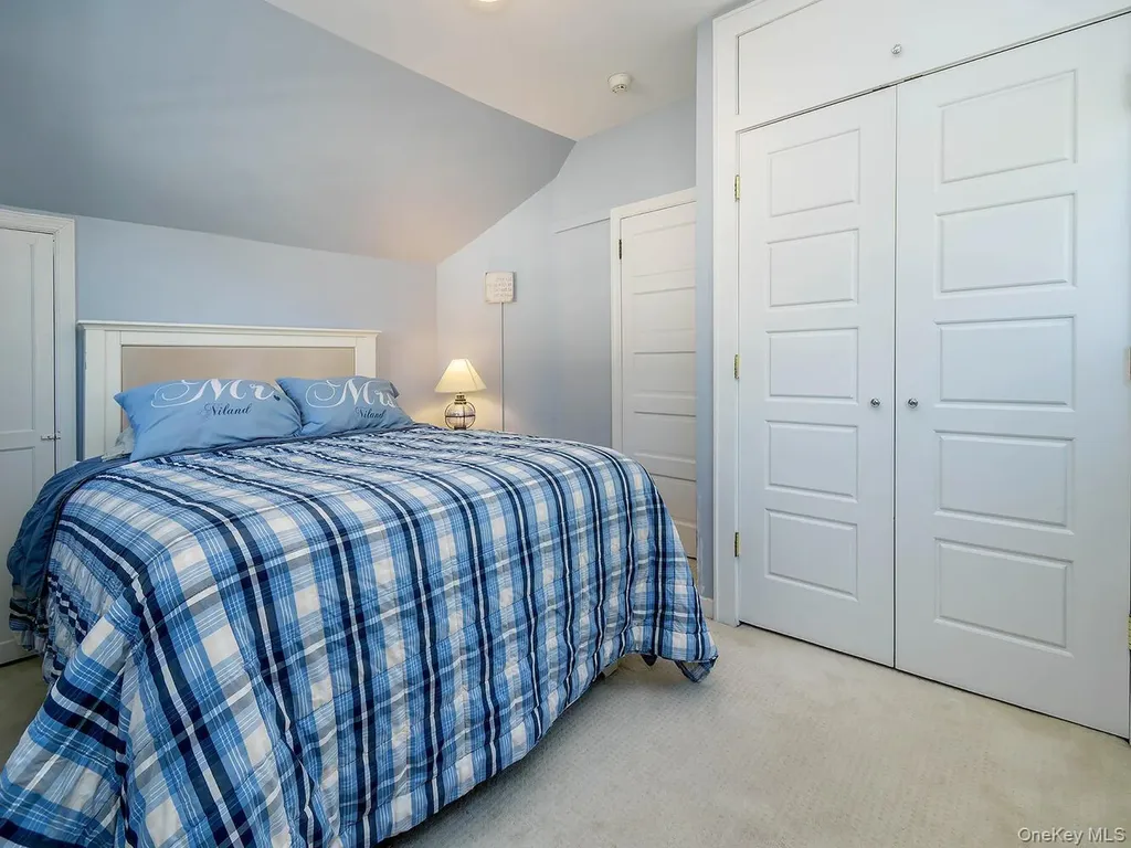 182 14th Avenue Sea Cliff NY 11579
