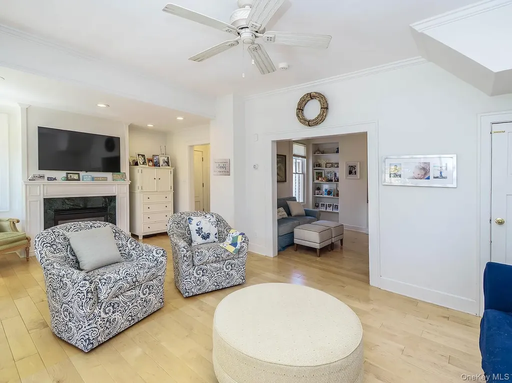182 14th Avenue Sea Cliff NY 11579