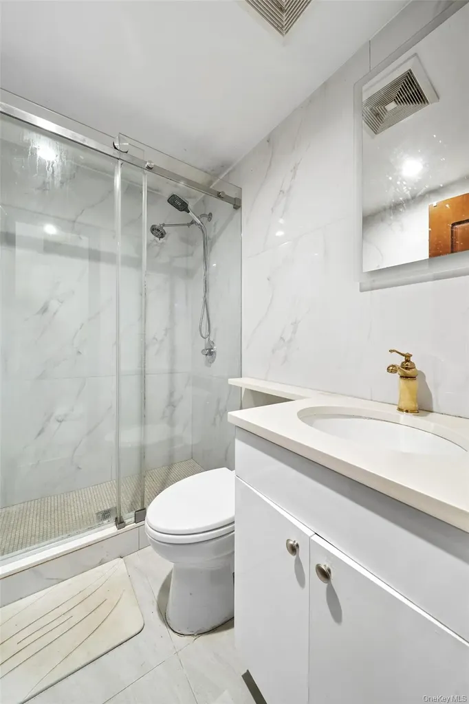 7425 43rd Avenue Elmhurst NY 11373
