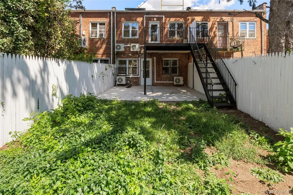 1262 E 98th Street Brooklyn NY 11236