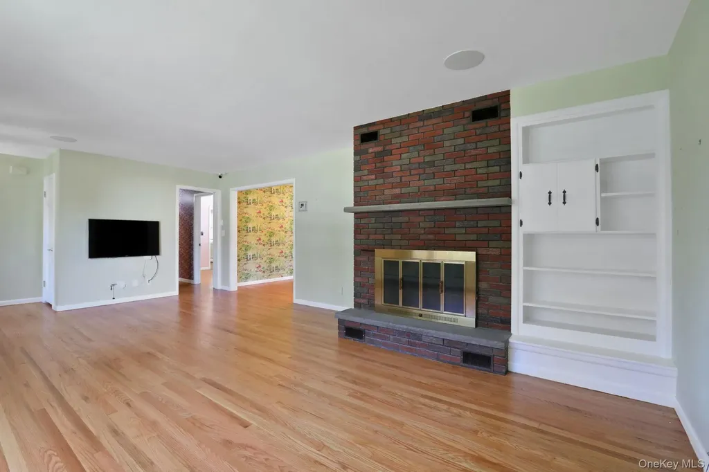 1041 Pine Place Kingston NY 12401