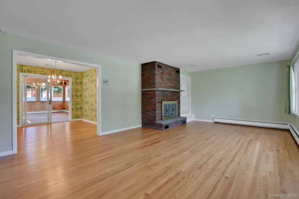 1041 Pine Place Kingston NY 12401