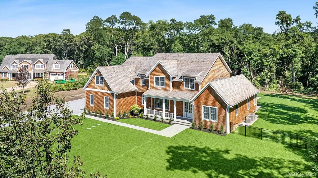 80 Deer Run Southold NY 11971