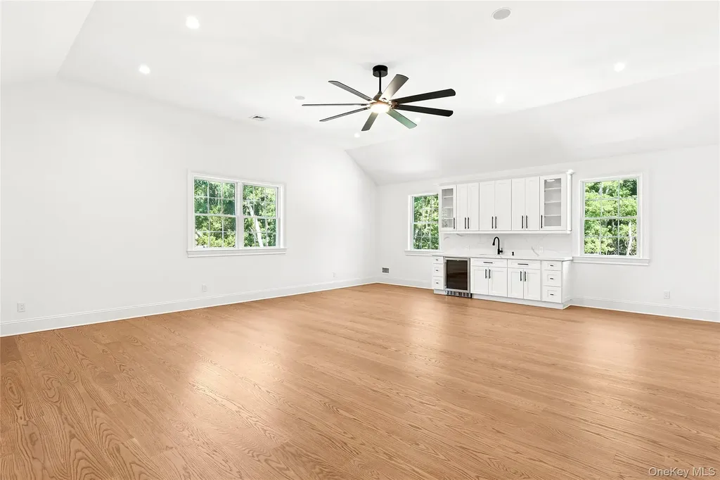 80 Deer Run Southold NY 11971