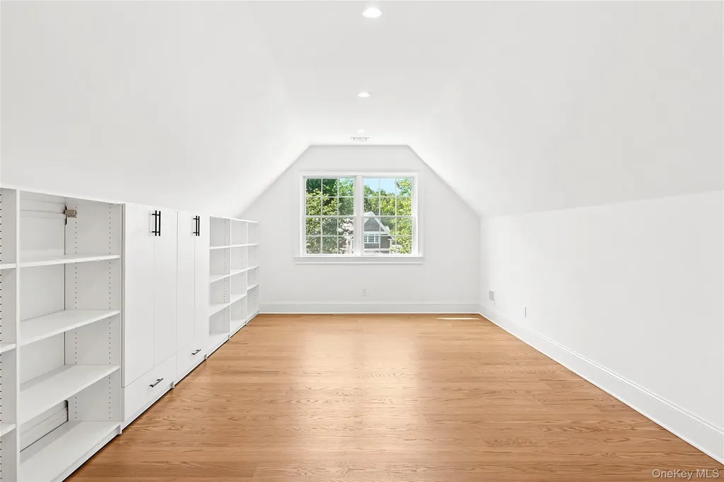 80 Deer Run Southold NY 11971