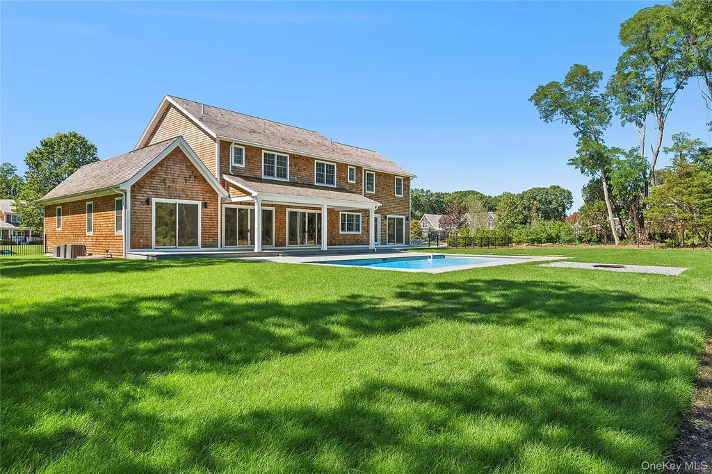 80 Deer Run Southold NY 11971