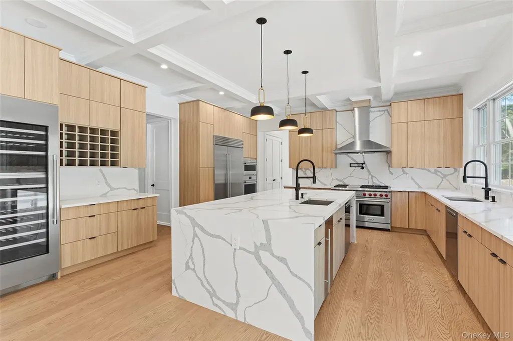 80 Deer Run Southold NY 11971