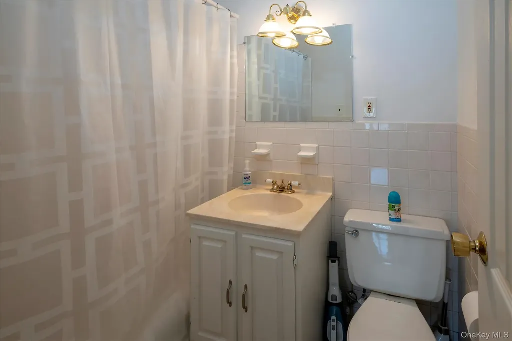 200 Diplomat Drive Mount Kisco NY 10549