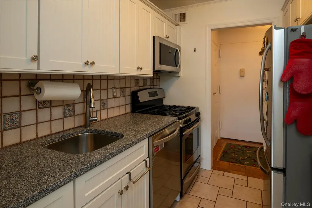 200 Diplomat Drive Mount Kisco NY 10549