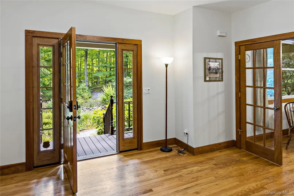 120 Lane Gate Road Cold Spring NY 10516