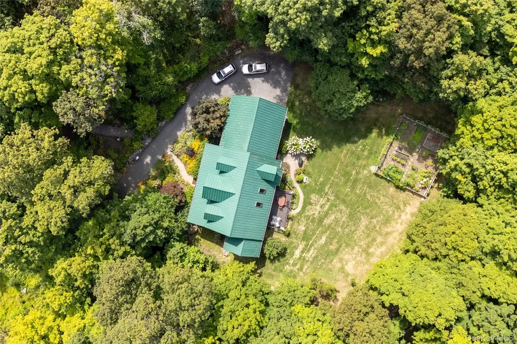 120 Lane Gate Road Cold Spring NY 10516