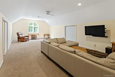 120 Lane Gate Road Cold Spring NY 10516