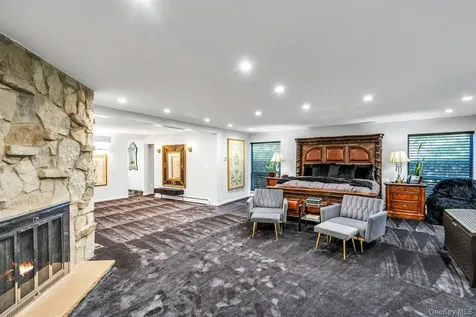 5 Carol Lane Upper Brookville NY 11545