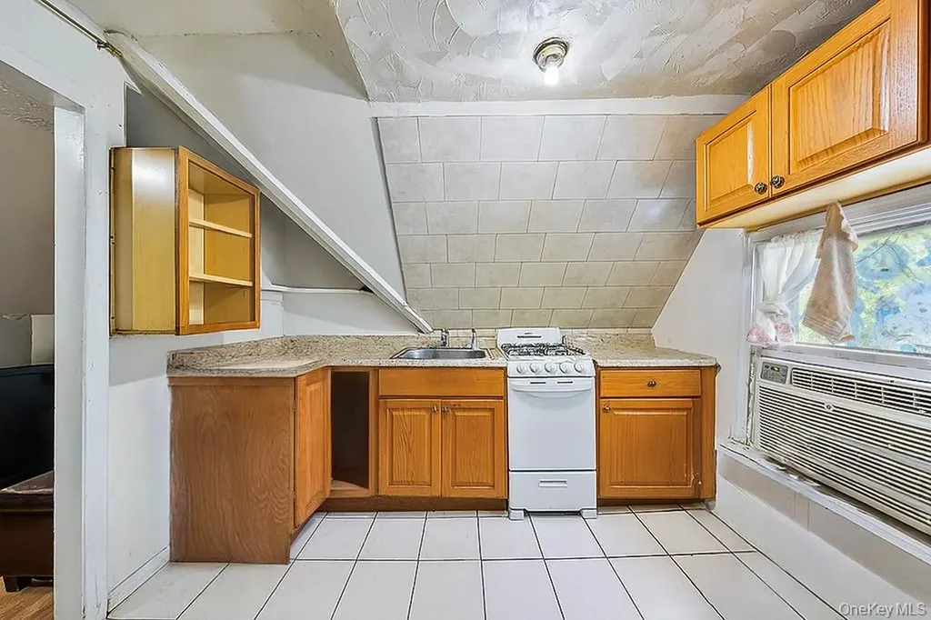 53 Brookside Avenue Nyack NY 10960