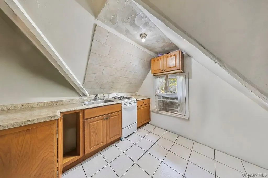 53 Brookside Avenue Nyack NY 10960