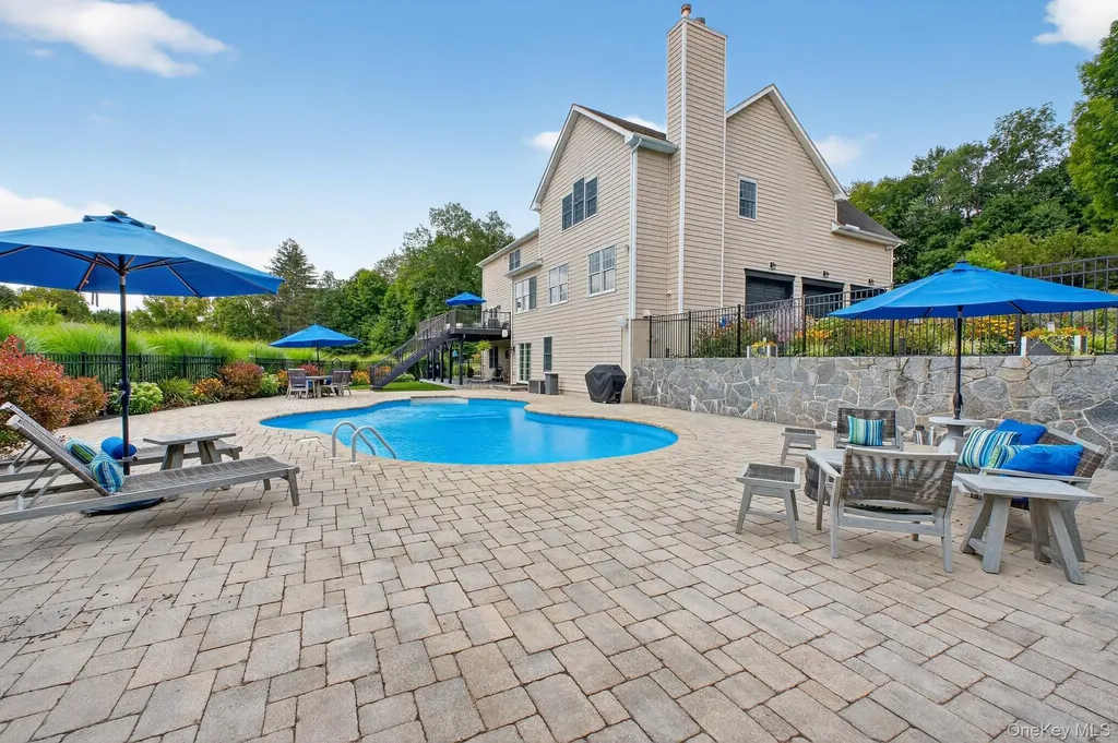 43 Kayla Lane Mahopac NY 10541