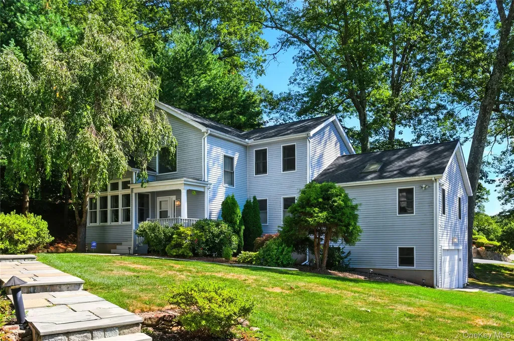 11 Nottingham Way Mahopac NY 10541