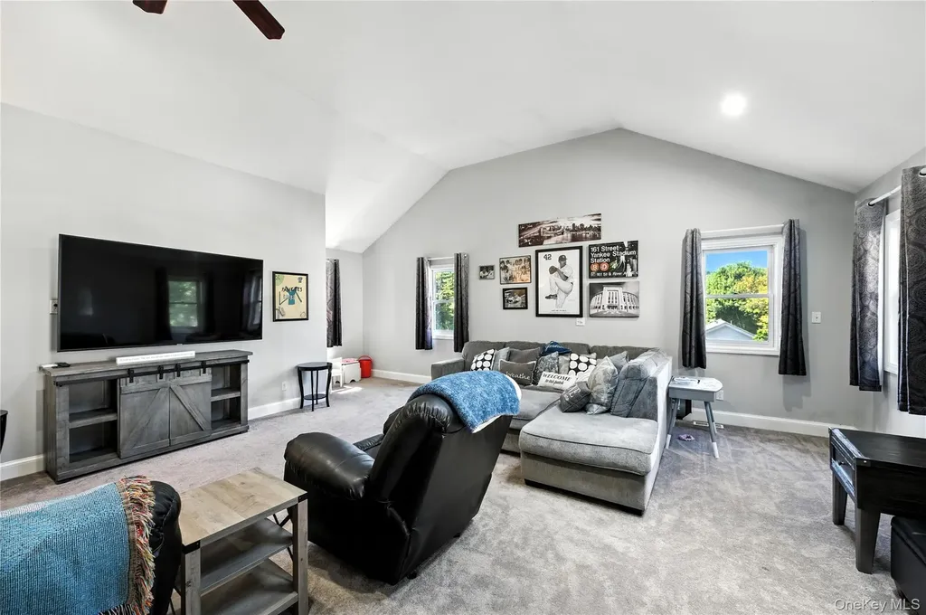 11 Nottingham Way Mahopac NY 10541