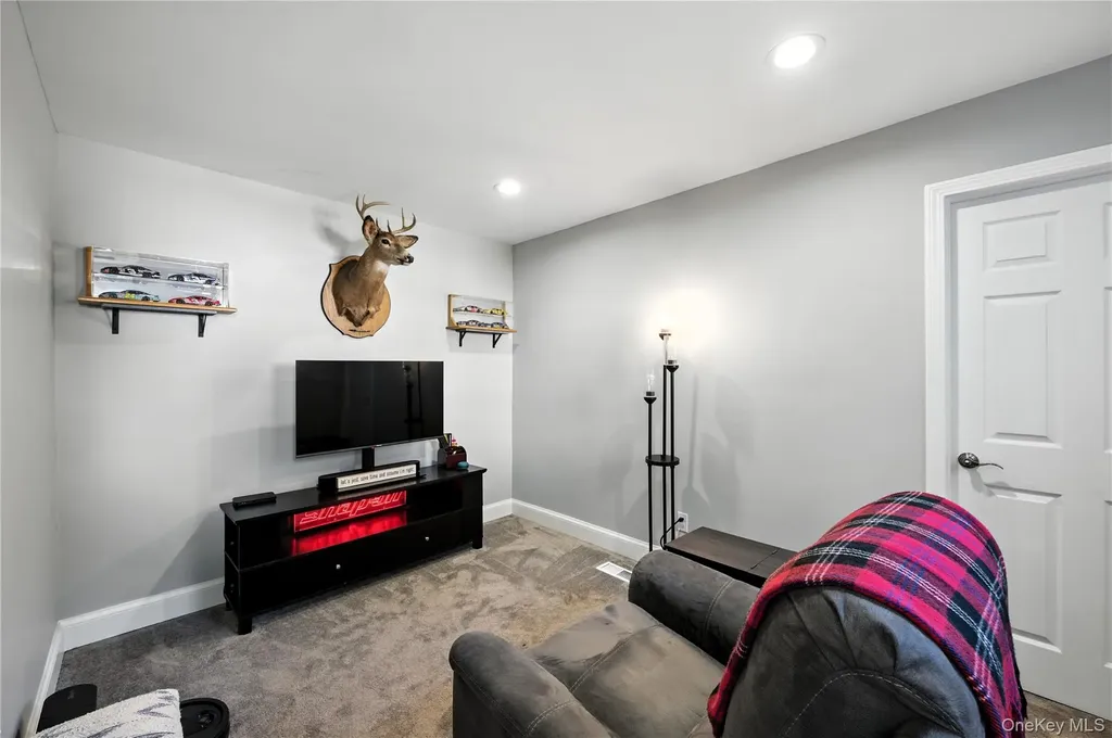 11 Nottingham Way Mahopac NY 10541