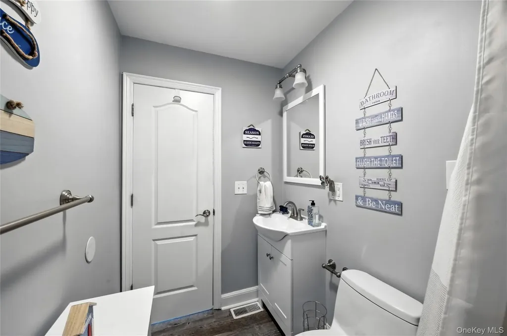 11 Nottingham Way Mahopac NY 10541