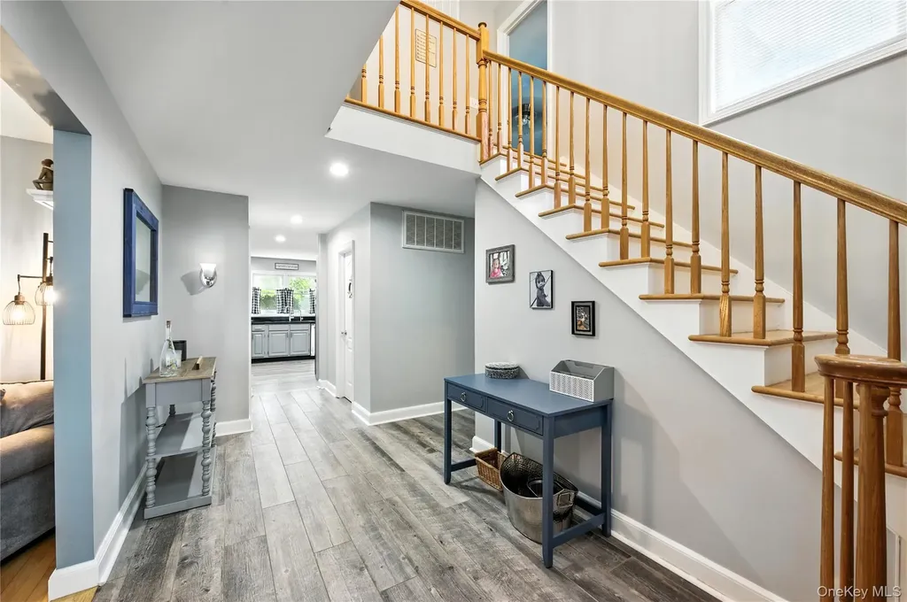 11 Nottingham Way Mahopac NY 10541