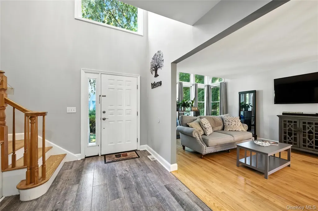 11 Nottingham Way Mahopac NY 10541