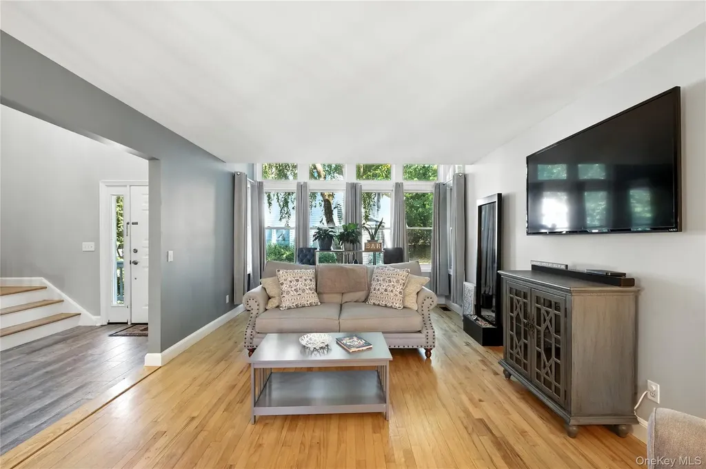 11 Nottingham Way Mahopac NY 10541