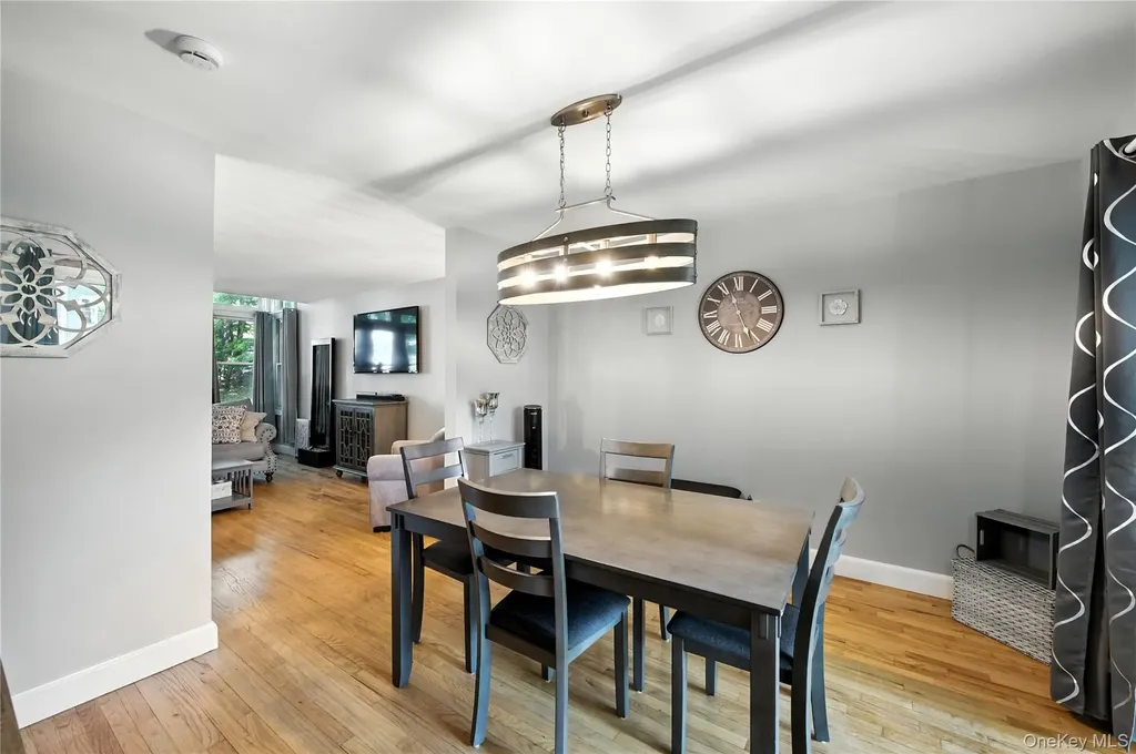 11 Nottingham Way Mahopac NY 10541