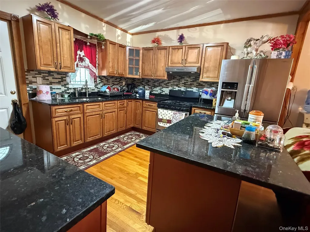15 Euclid Avenue Brooklyn NY 11208