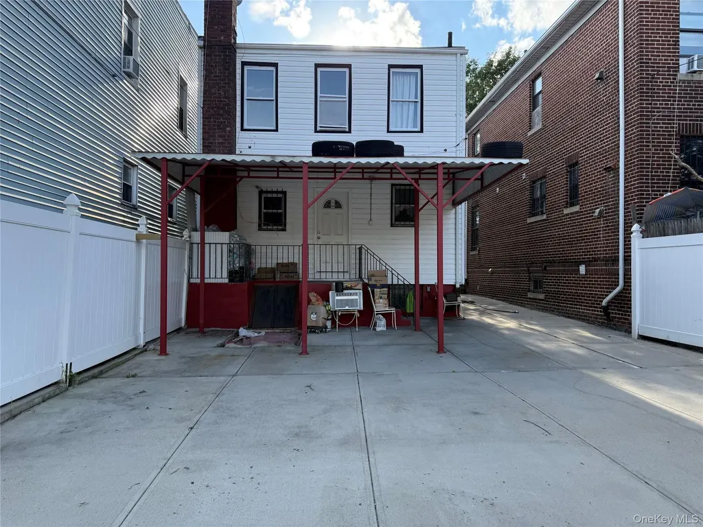 15 Euclid Avenue Brooklyn NY 11208