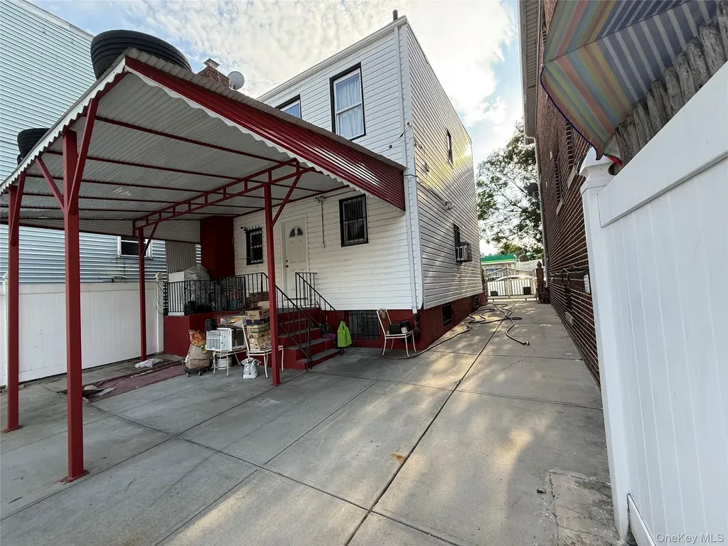 15 Euclid Avenue Brooklyn NY 11208