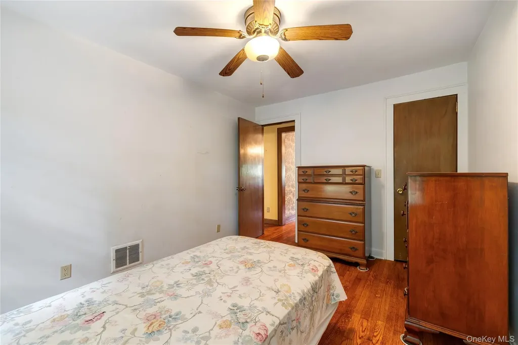 11 Mountain View Road Poughkeepsie NY 12603