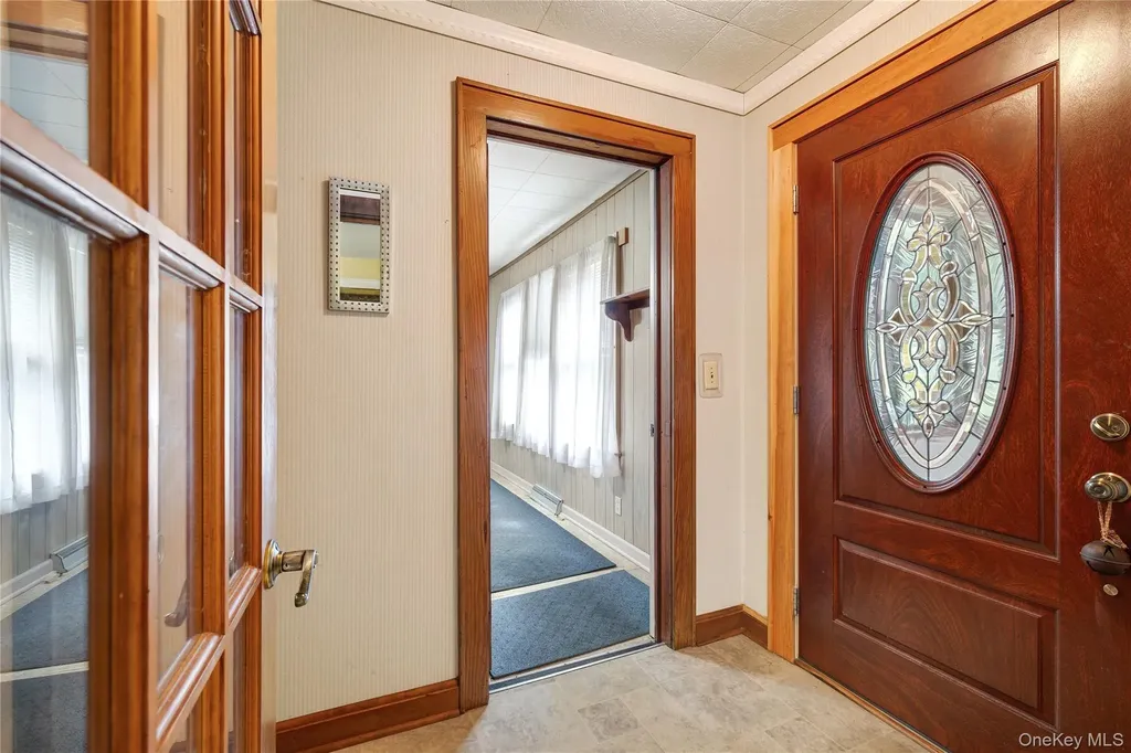 11 Mountain View Road Poughkeepsie NY 12603