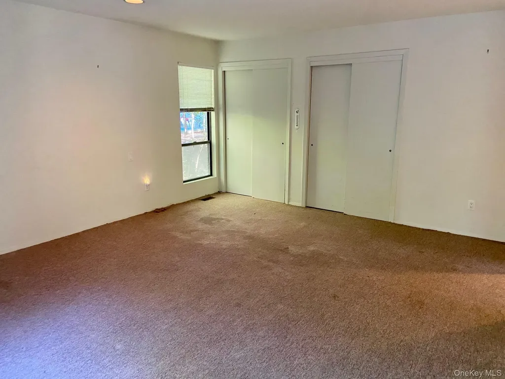 16 Karin Drive East Hampton NY 11937