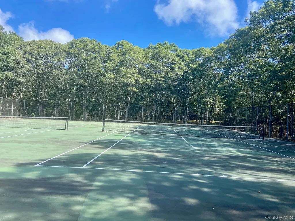 16 Karin Drive East Hampton NY 11937