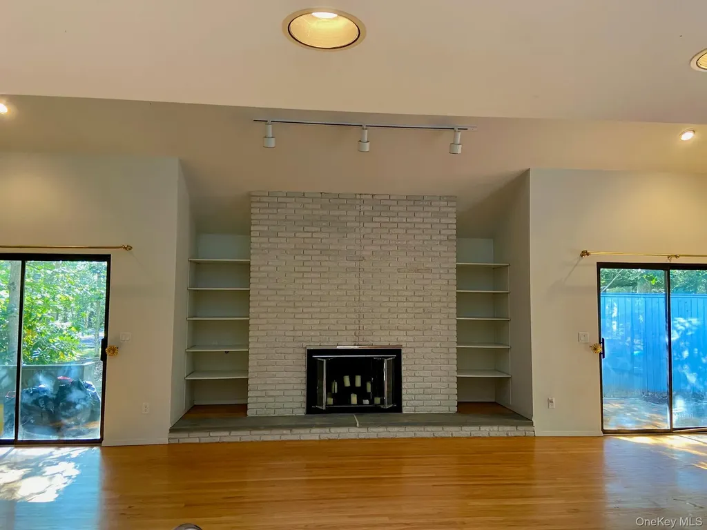 16 Karin Drive East Hampton NY 11937