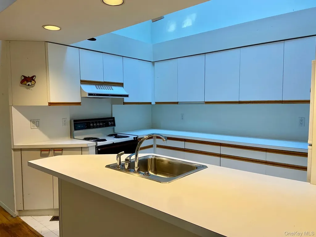 16 Karin Drive East Hampton NY 11937