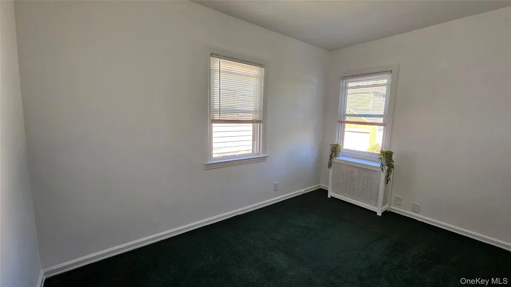 956 Hillside Boulevard New Hyde Park NY 11040