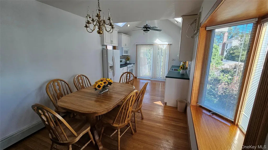 956 Hillside Boulevard New Hyde Park NY 11040
