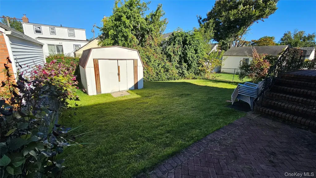 956 Hillside Boulevard New Hyde Park NY 11040