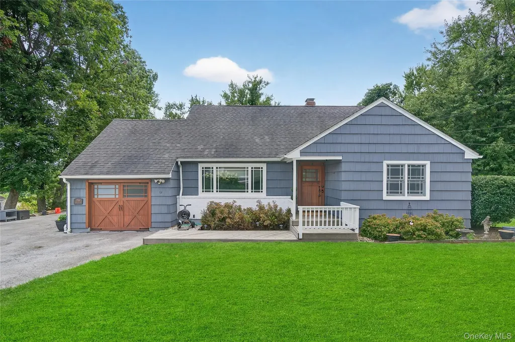 2 Charlotte Place Monroe NY 10950
